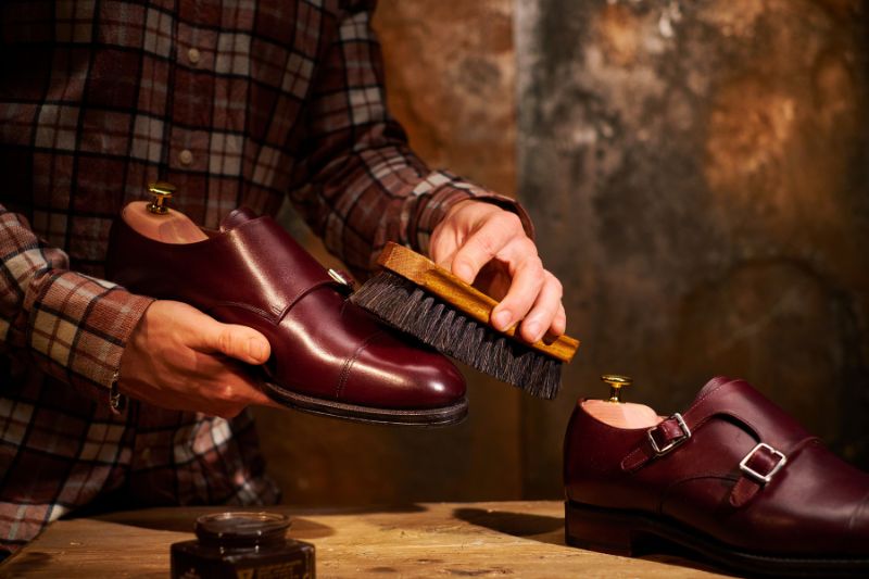 How To Polish And Shine Leather Boots?