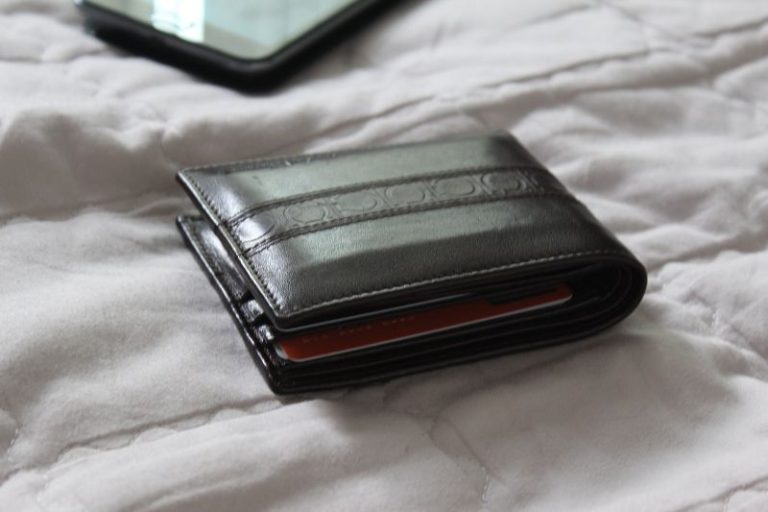 How to Shrink Leather Wallets? (In Just 5 Minutes!)